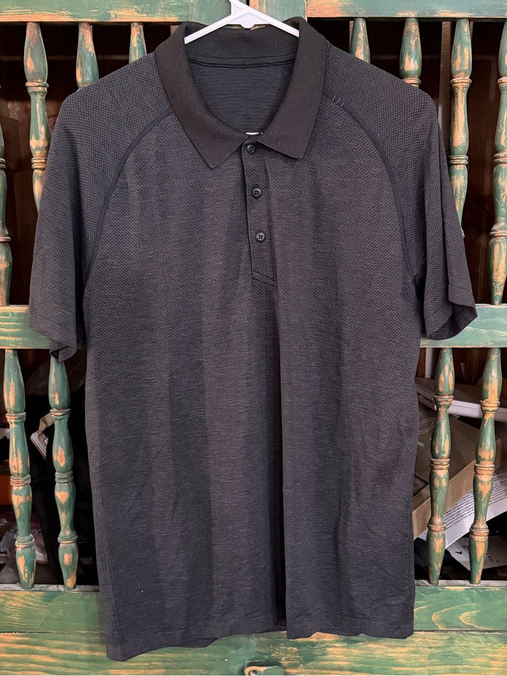 NWOT Lululemon Polo Shirt - M
